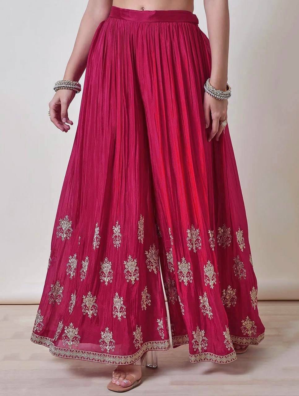 Elegant Kurti Set with Flair