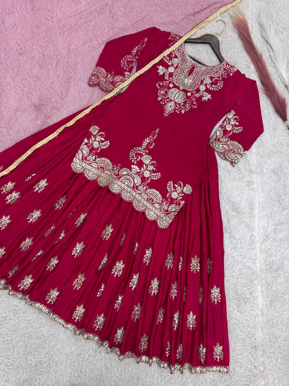 Elegant Kurti Set with Flair